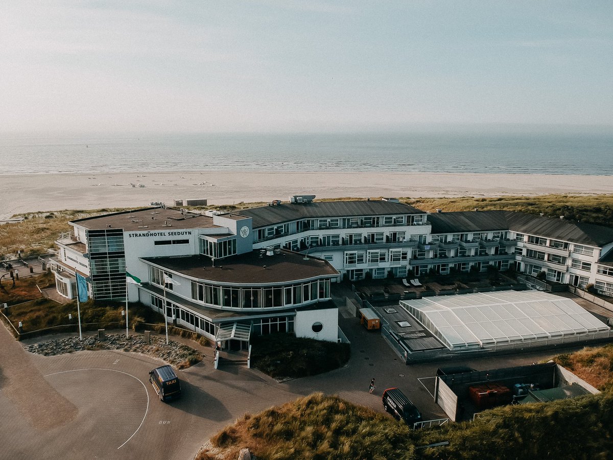 BrinisFashion's tweet photo. [Werbung] Unser Kurzurlaub auf Vlieland ist einfach wunderschön - bestes Wetter, ein traumhaftes Hotel @WestCordSeeduyn und ein wunderschöner Sonnenuntergang. #vlieland #nordsee #westcordhotels https://t.co/ZJ92I7TXLT