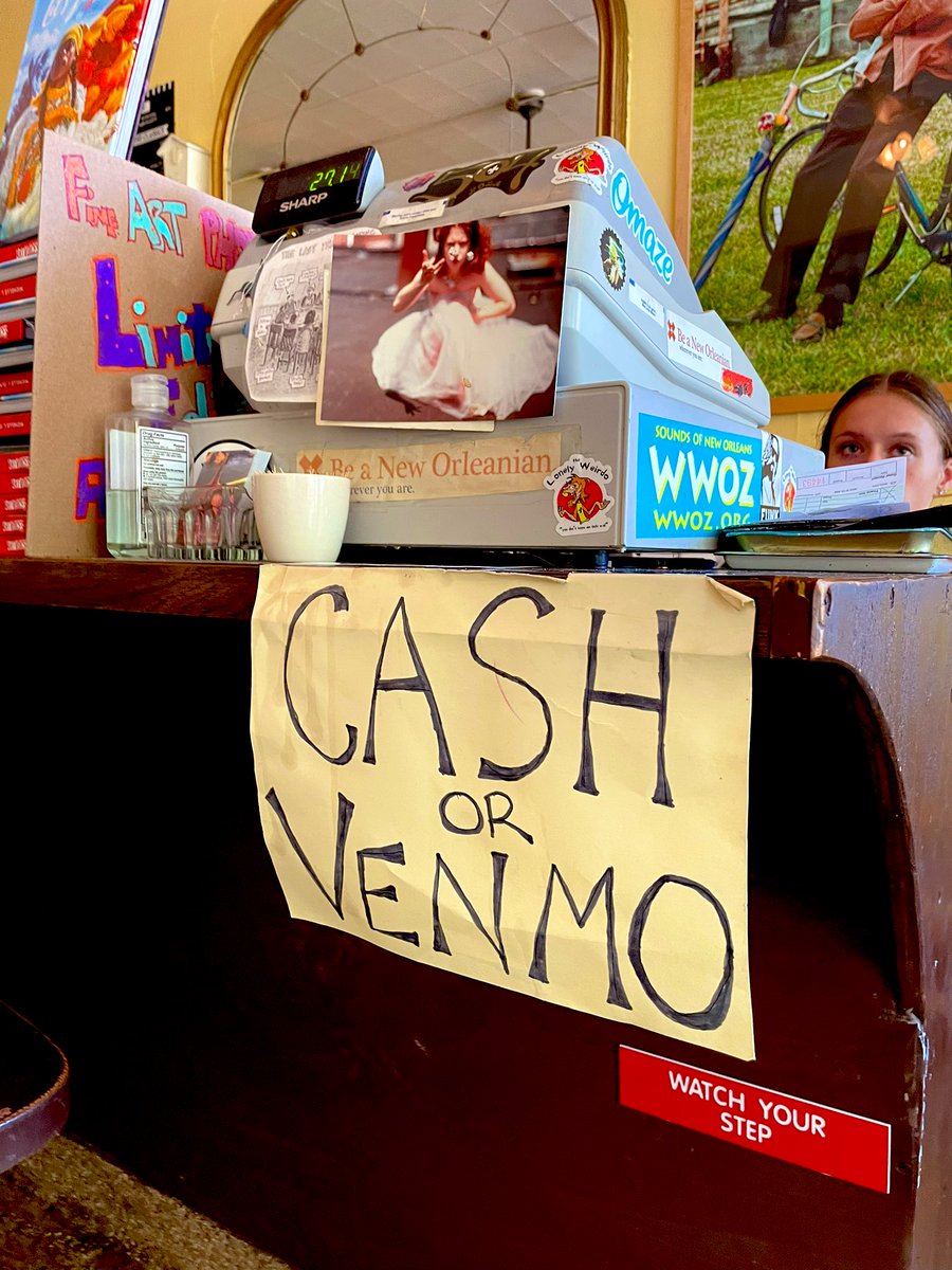 shaun_tai's tweet photo. Mmm, mmm, mmm… So, so good. 😋 #TheHummingbird accepts #Venmo or Cash, only 👍🏽 @PayPal https://t.co/Px7kFcn61X