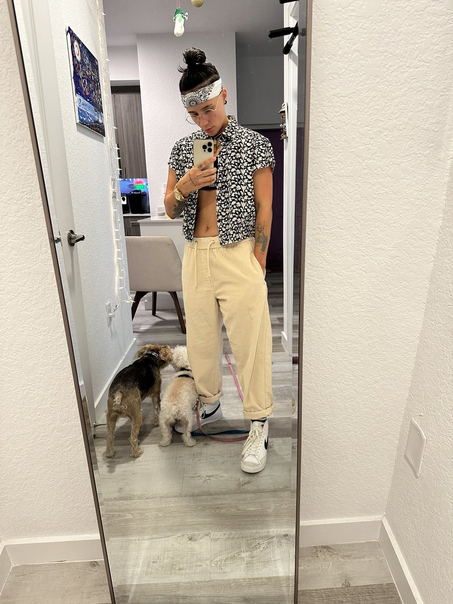 ImJustChas1's tweet photo. the fit inside 🤝🏼 the fit outside https://t.co/uwJguodZSP