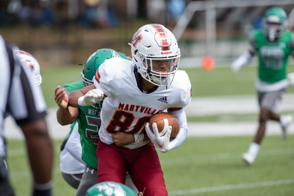 #AGTG  After a great camp at UF I’m blessed to receive my First Offer from Maryville college <a href="/CoachOyarzun/">Nick Oyarzun</a> <a href="/Williston_FTBL/">Williston Football</a> #GoScots