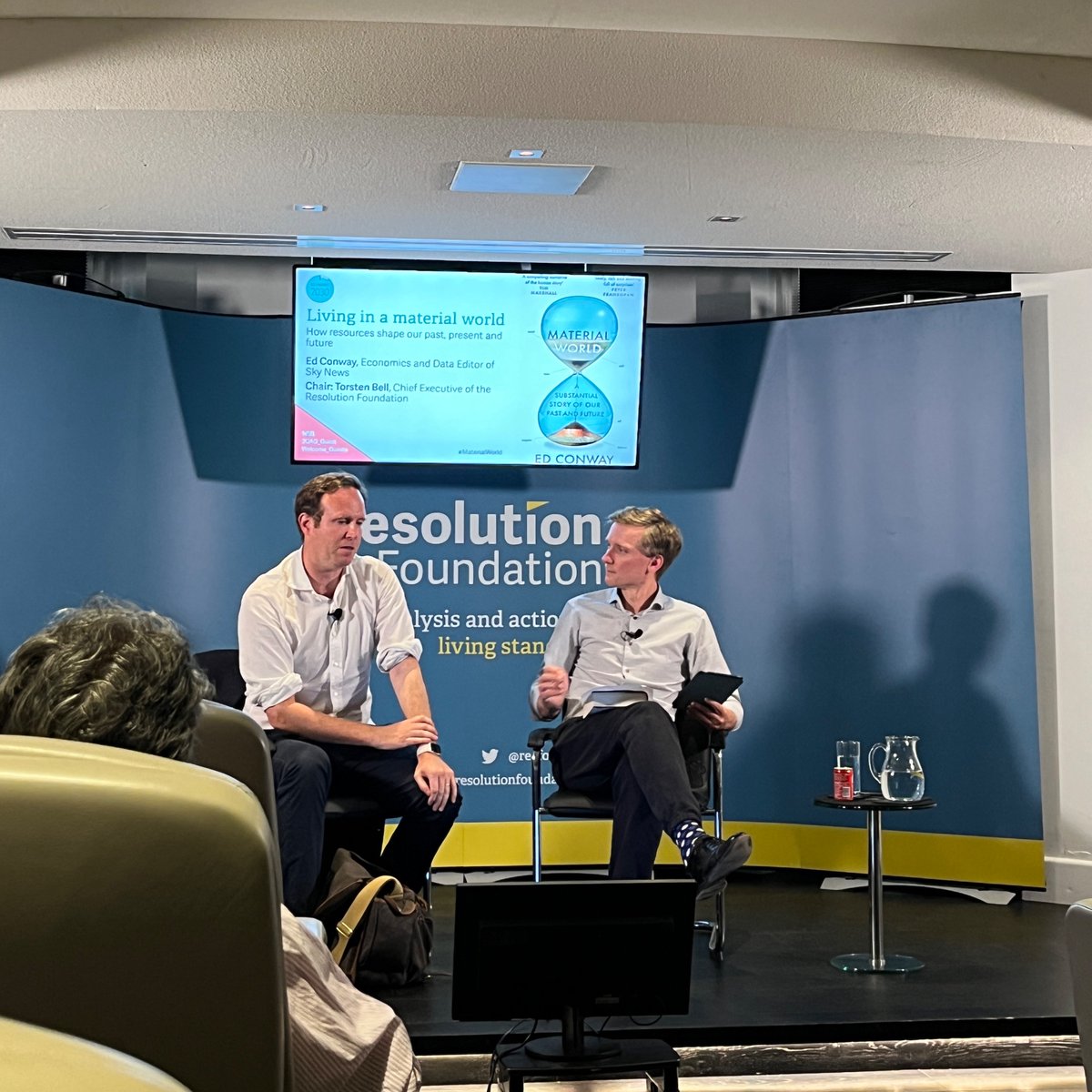 rahatsiddique_'s tweet photo. Fascinating talk this evening by @EdConwaySky on his new book Material World, exploring the resources we depend on in our daily lives - but often take for granted - and what this means for the net zero transition. @resfoundation https://t.co/jVpH6SQr1K