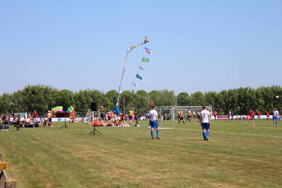 LutjeClub Toernooi 2023.

Wat een dag!

We hebben ontzettend genoten van een prachtige dag vol met hoogtepunten!

Heb je het gemist of wil je jezelf terug zien? Dat kan! Bas &amp; Jeroen hebben de heledag foto's gemaakt.

Klik  op de link! 👇👇
flic.kr/s/aHBqjAJmpH