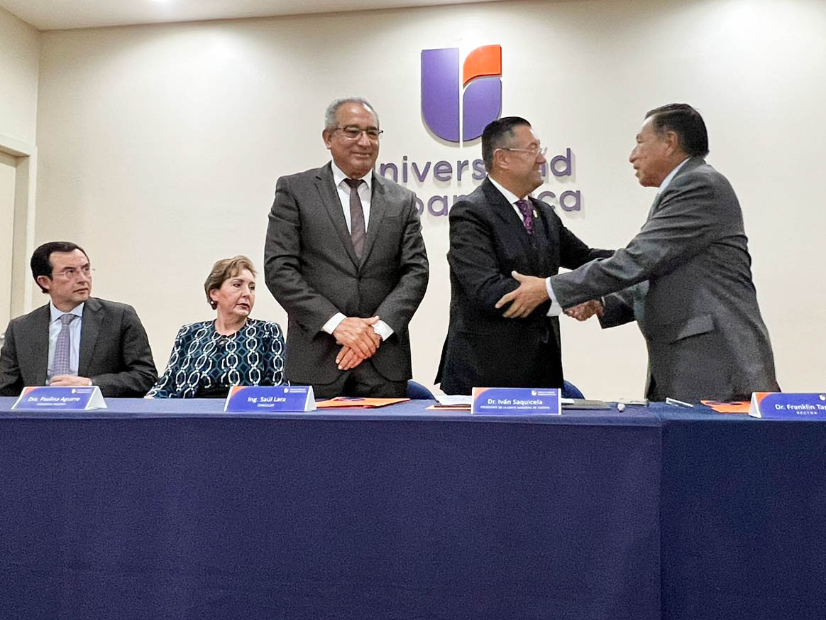 Uni_Indoamerica's tweet photo. Firma de #convenio✍️I La #UniversidadIndoamérica y la @CorteNacional firman convenio de cooperación interinstitucional con el fin de potenciar programas de educación continua, #investigación, prácticas preprofesionales y proyectos de vinculación con la #sociedad. 🎓🤝 https://t.co/zFbOoz1MBL