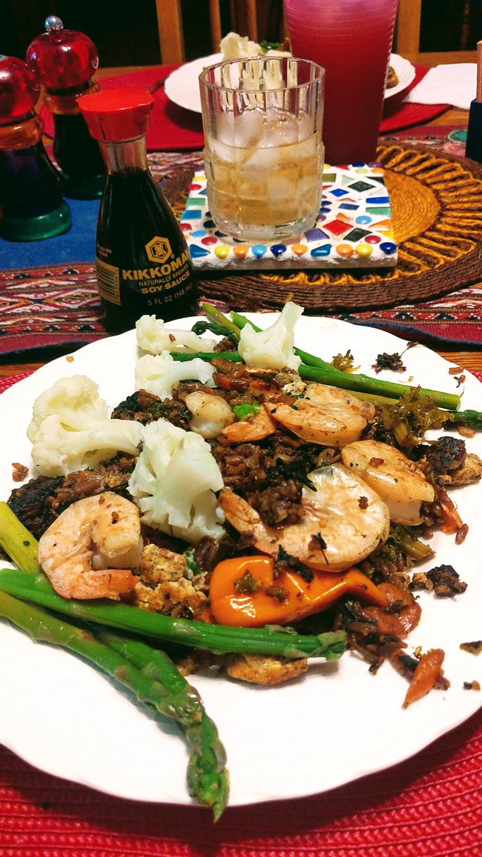 #NJ Tonite'sDinner' #leftover #friedrice w/#veggies+#shrimp #asparagus & #cauliflower #gastronomia #fooddesign #relajado #vida #homecook #collageart #representationalart #foodart #mindfulness #creativeprocess #creativity #creatividad #foodartist #foodstylist #foodcollagist #focus