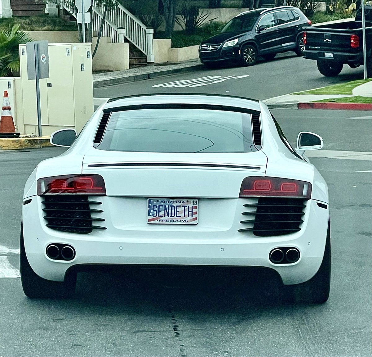 JamesCoolHurst's tweet photo. @eth_ben It’s a movement. 🟧
#SendEth https://t.co/ho6CIzQKlw