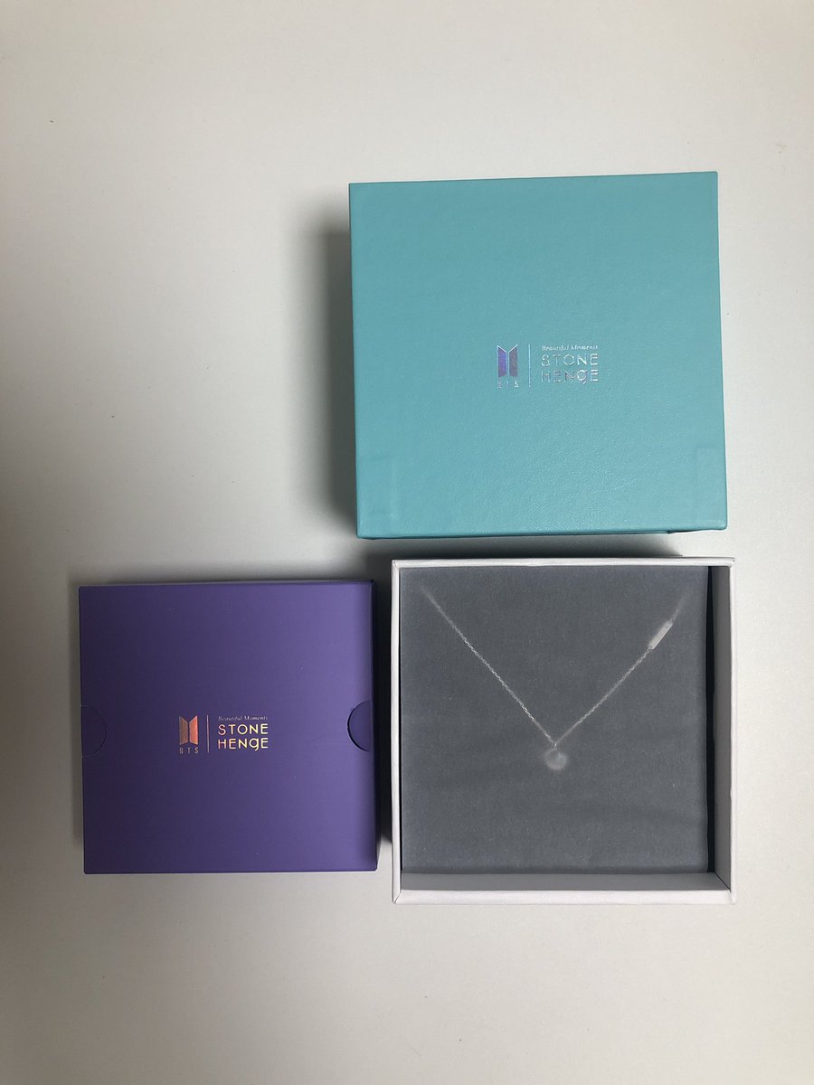 방탄 스톤헨지 목걸이 미착용 슈가 윤기 
보관만 해서 상태 좋음 suga stonehenge
5.8 양도