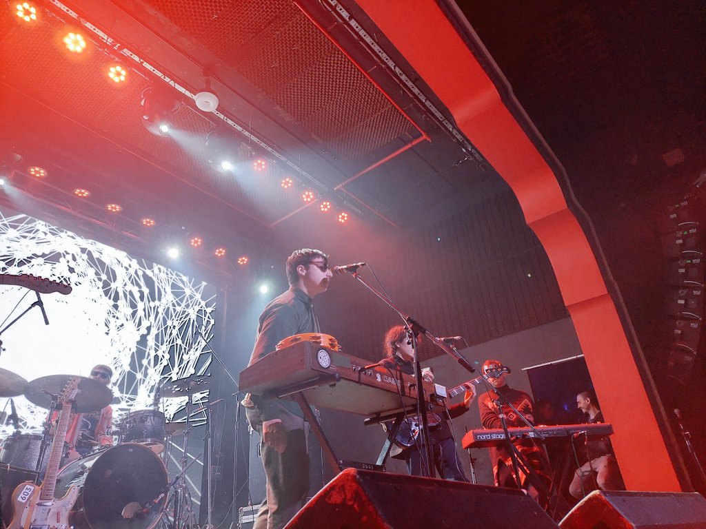 fmentransito's tweet photo. A PURA MÚSICA | MIRÁ CÓMO SIGUE ESTE FESTIVAL 🙌
Te compartimos todo lo que está pasando arriba del escenario y en el detrás de escena 😏
Escuchá todas las entrevistas a las bandas de este festival desde nuestra transmisión 🤩
Ahora suena #Fonso ➡️ https://t.co/Dia90jpDzB https://t.co/27IewprQDV