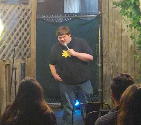 It's time! Check out my performance from the first #openmicnight at Flip Side in Memphis!
Hosted by KP Trymore
#funny #comedian #joke #standupcomedy #comedy #memphis #flipside #pinball #openmic #livecomedy #livecomedyshow #livestandup
youtu.be/f1GJIxYqygA