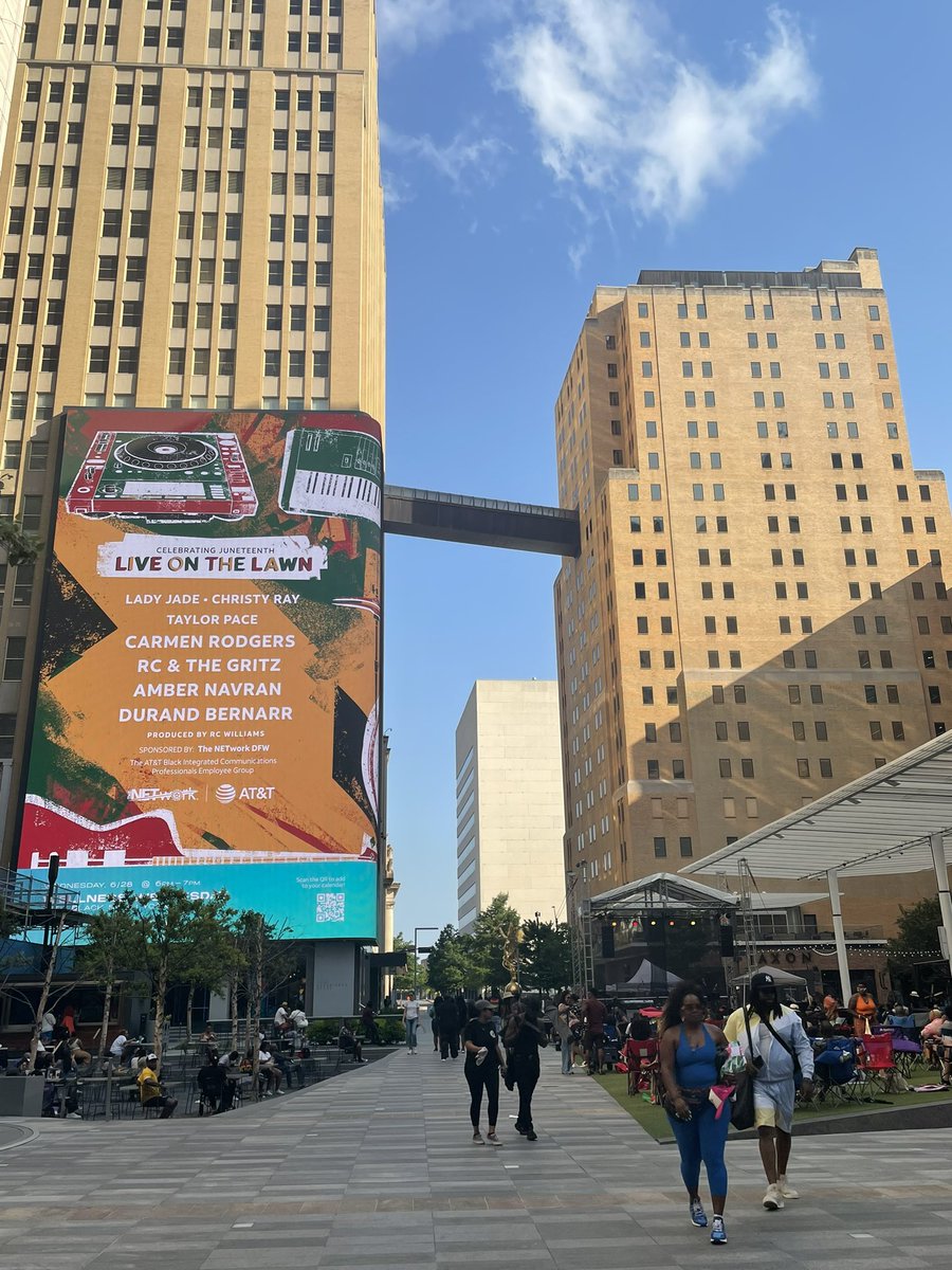 JordanSmithNTX's tweet image. Happy #Juneteenth2023 over from the @ATTDistrict. #ATTEXP celebrating with Live in the Lawn music!