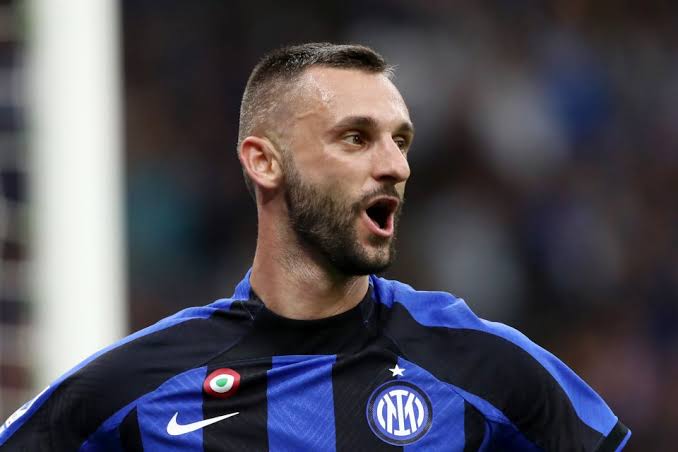 🚨 Al-Nassr memberikan tawaran untuk Marcelo #Brozovic sebesar €15 juta.

🗣️ #Dimarzio