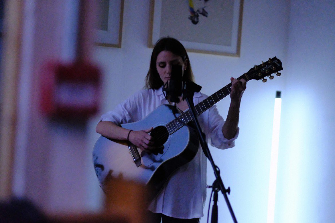 ellensmith_uk's tweet photo. I had such a beautiful time at @Shadow_Brewing 🤍 ‘We Three Things’ have a really special thing going on there each month and they have some truly great guests coming up, you’re in for a treat… xx @SilverReserve https://t.co/xZklOoLXL3