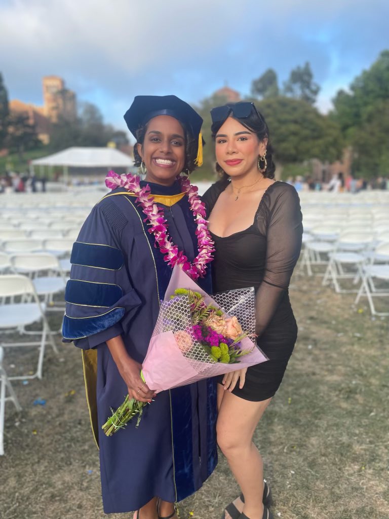 gabicelia_'s tweet photo. Rounded out my LA trip by seeing some of my best friends graduate with their PhDs. https://t.co/TMpvSmXtrr
