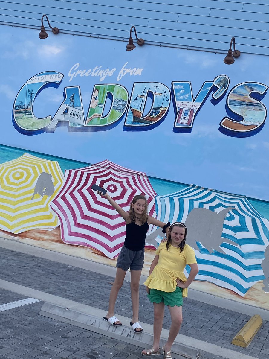 itsmburton's tweet photo. Let’s eat. #madierabeach #caddys #beachsidebar https://t.co/QezJXTd37O
