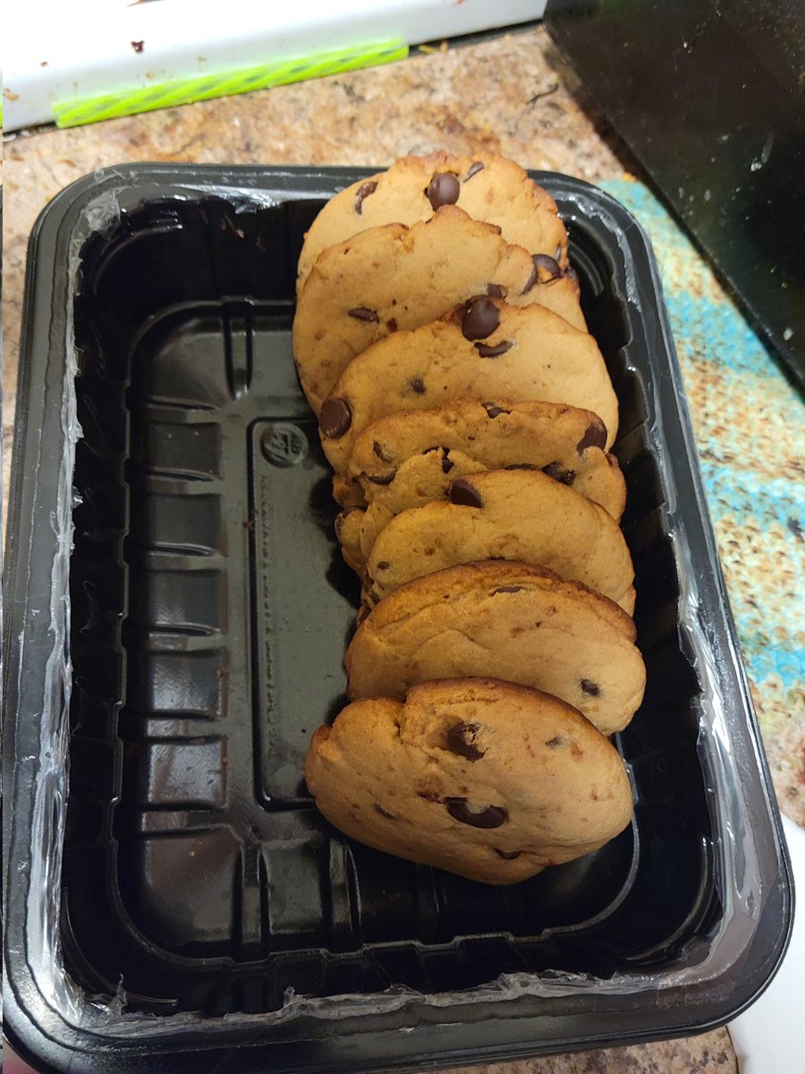 RoseAsteria_VT's tweet photo. Okay since yah gremlins asked for photos of anything I made out of my new cookbook. I made coffee biscuits, and they taste yummy!~

#FFXIVCooking https://t.co/vXSkAXut0B