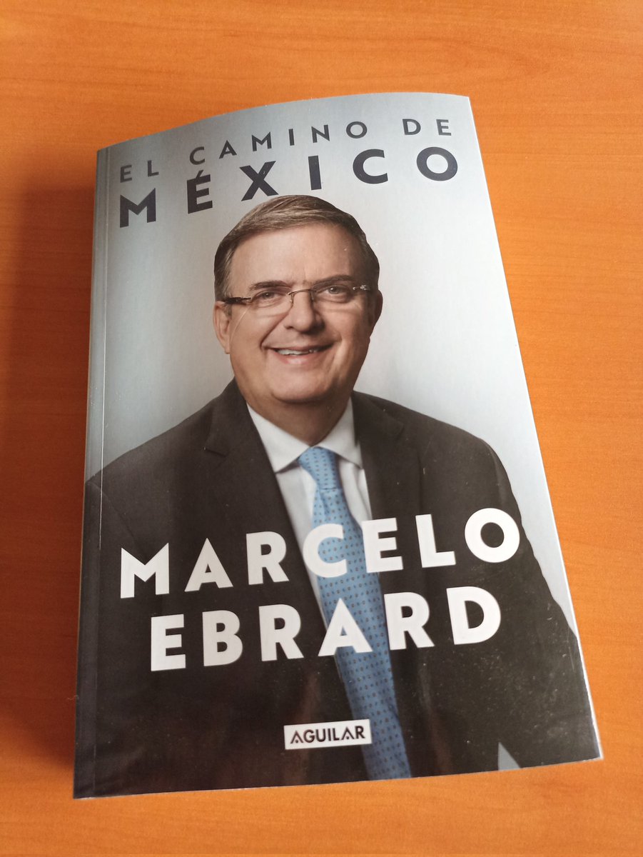 JorgeMCortesA's tweet photo. Les recomiendo leer “El camino de México”.
La biografía, historia y logros bien plasmados, la perspectiva de futuro es lo más importante. 
¡Por el bien de México, apoyando la llegada de Marcelo! #MejorMarcelo #SiconMarcelo
Participen en política, está en nosotros mejorar al país. https://t.co/30m4aEaPE4