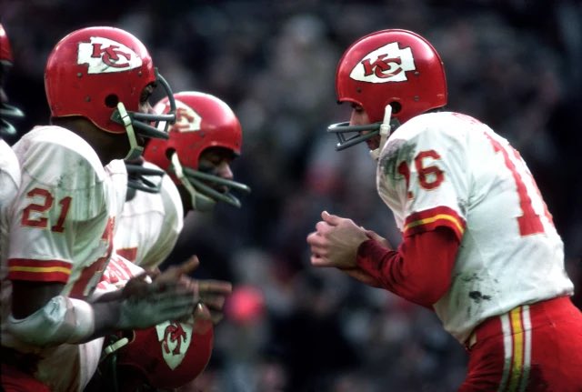 Happy birthday to the late, great Len Dawson! 