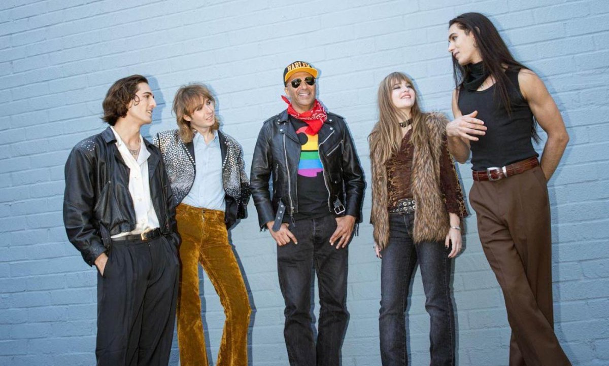 #QueBuenaTarde con @Edgar_Deras... @thisismaneskin & @tmorello - Gossip... no olvides el HT 👉#ElDerasEnExaDurango👈 escuchanos en exafm.com/#!/durango/home