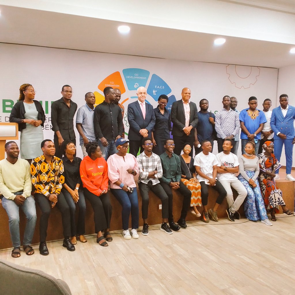 RbeccaADJINAKO1's tweet photo. C'était le 19 06 à la @ccibenin où le WEB3 était en débat avec pour conférencier @JMCambaceres, de la Dr #CCIB, du SG #AFRIA, ... Un sujet d'actualité vers lequel des réflexions sont suscitées... https://t.co/xhBGCT5Rgw