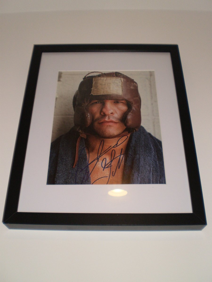 KNAPPCOLLECTION's tweet photo. #ArturoGatti #BoxingAutographs #TheHobby #PSA https://t.co/QJomRxqJmp