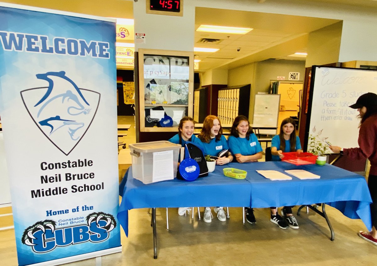 Thank you to our amazing Grade 8 Leadership students who are welcoming our new Grade 5 families in tonight to visit the school! ⁦<a href="/SD23News/">Central Okanagan Public Schools</a>⁩