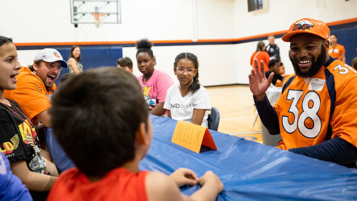 '[It] made me part of who I am today.' Several Broncos rookies experience full-circle moment in visit to Broncos @BGCMetroDenver Club » bit.ly/3Nf81im