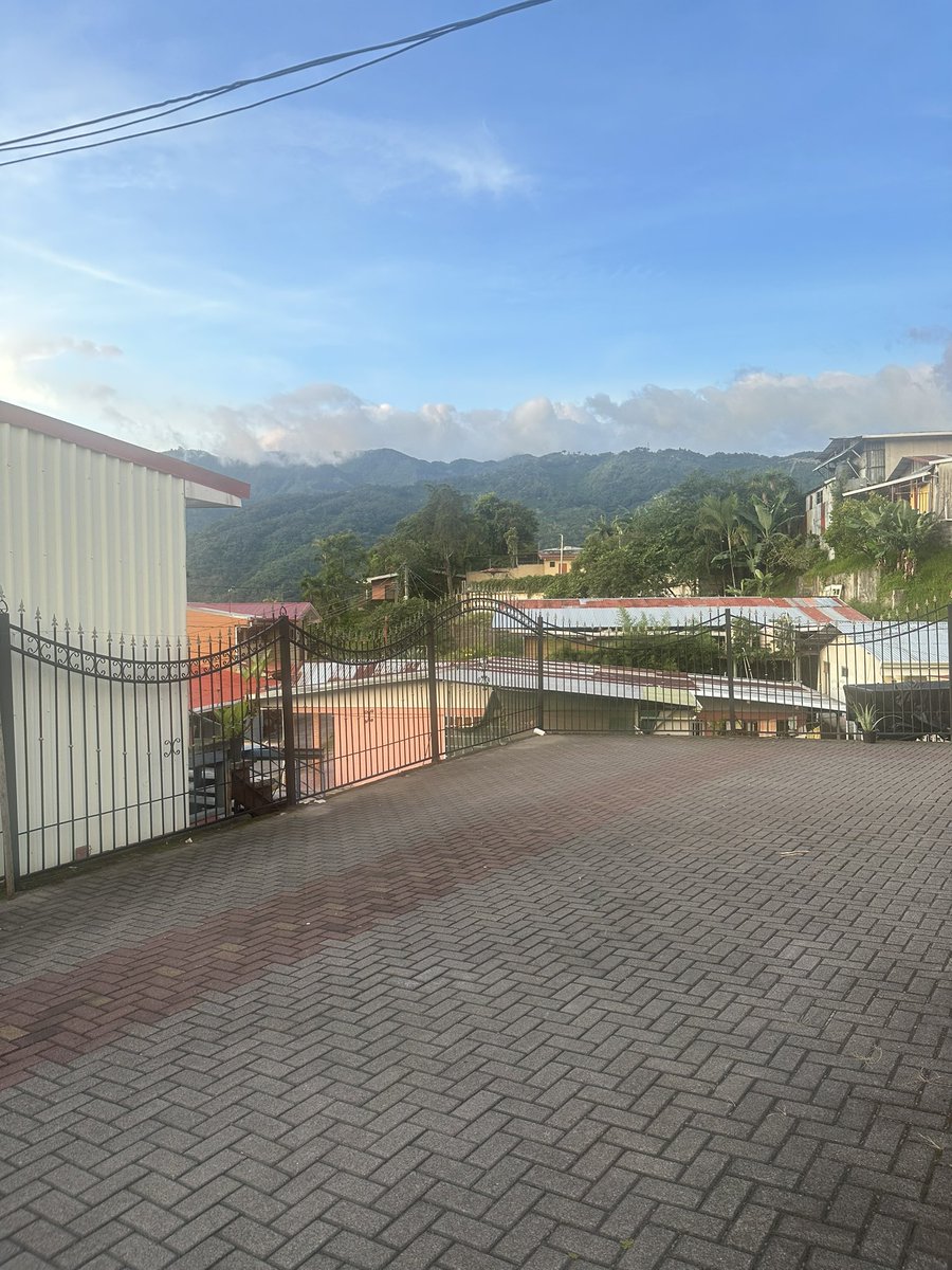 6:07 pm en Acosta 😮‍💨🫠 y luego me dicen que porque sigo viviendo acá ☀️