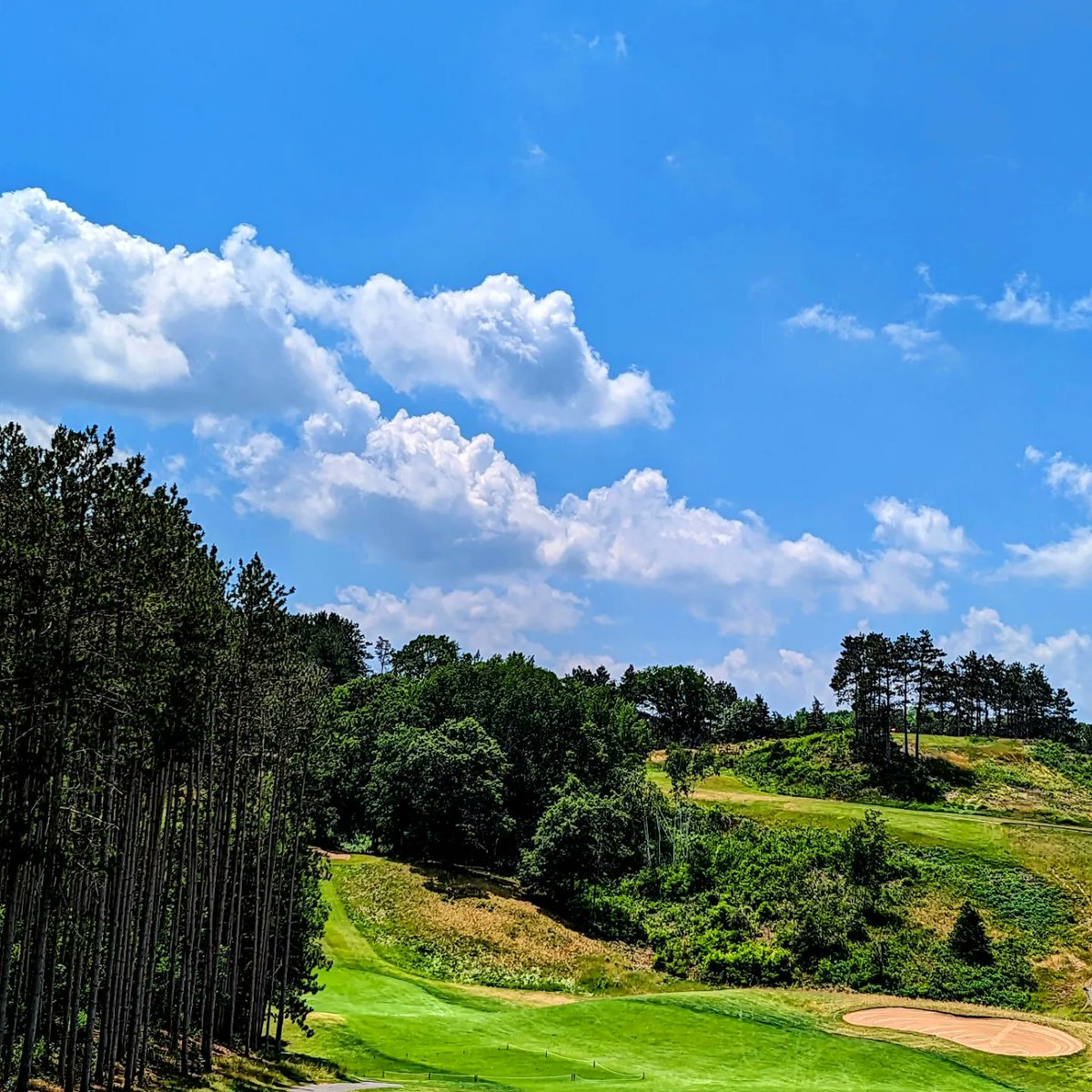 MNGolfcritic's tweet photo. Hot but beautiful day at SCN Wisconsin.  It was quite entertaining. https://t.co/zKNO0exMxl