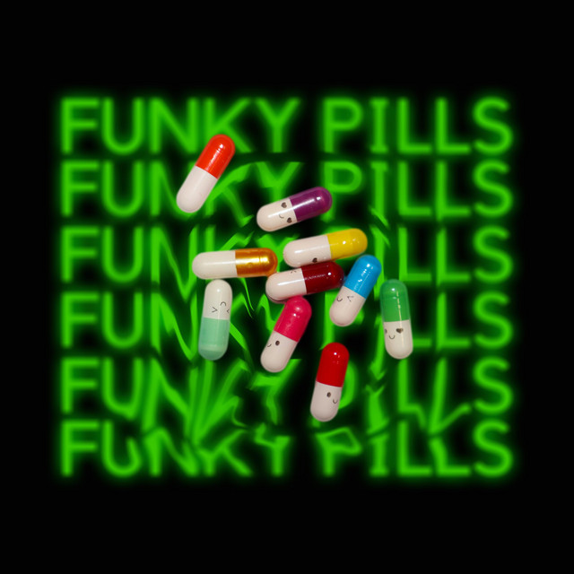 eeddiieebb's tweet photo. SinnaMatik - Funky Pills (Original Mix) Tech House 2023 https://t.co/VYPHeRLYtj via @YouTube 

 #techhouse #techno #housemusic #deephouse #dj #music #house #electronicmusic #technomusic #djlife #party #rave #dance #edm #producer https://t.co/cMZVhLuGAd