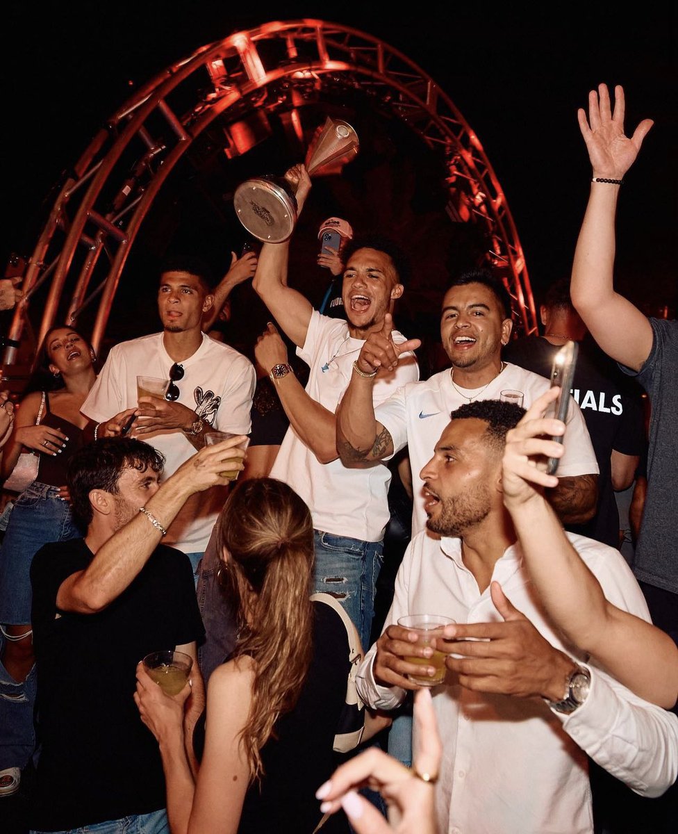 USMNT Otaku On Twitter USMNT Celebration At Vegas Club Last Night Usmnt otaku on twitter usmnt celebration at vegas club last night