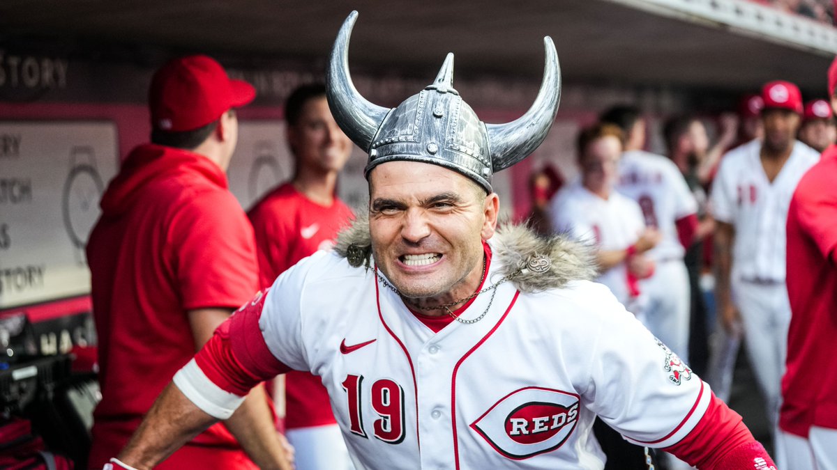 Reds's tweet image. Legendary 🐐