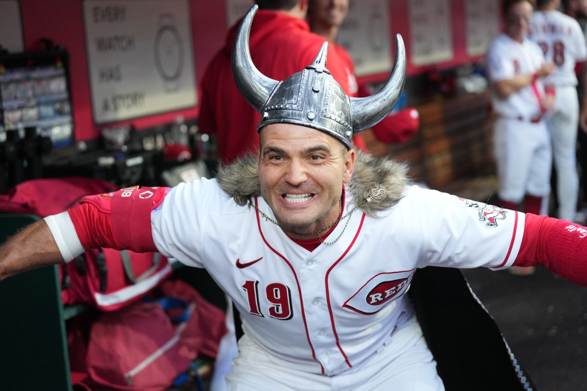 Reds's tweet image. Legendary 🐐