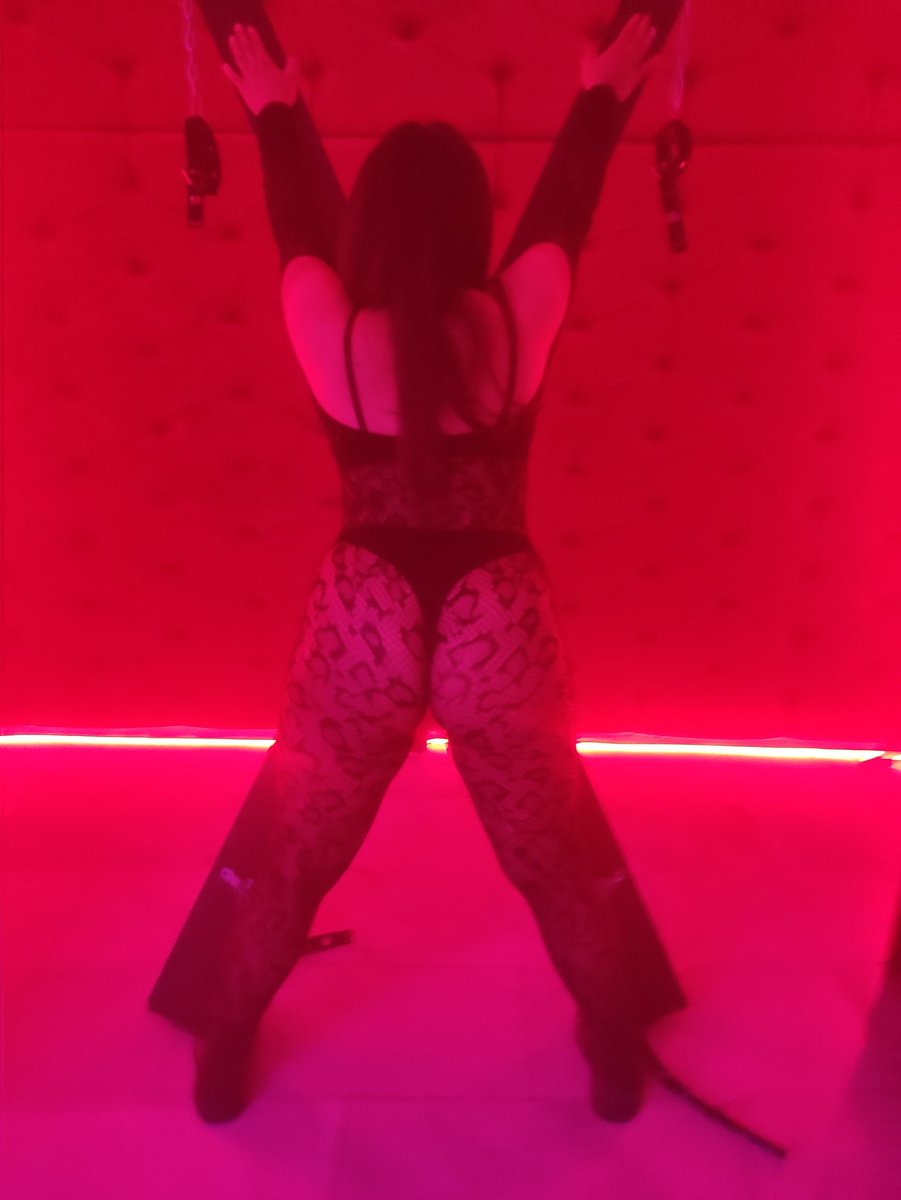 Que chingón no las pasamos sin duda regresamos este fin <a href="/SwTemptationVip/">SW TEMPTATION</a>