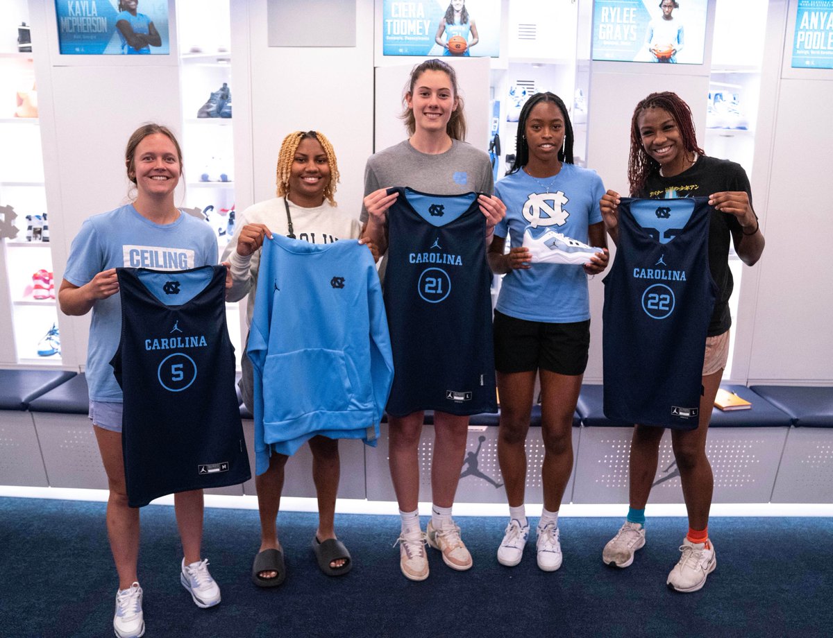 Carolina Women's Basketball (@uncwbb) on Twitter photo π βππ¨ βππππ€, πππ¨ ππππ£ π
<a href="/sydneybarker_5/">Sydney Barker</a> πΉ <a href="/ReniyaKelly/">Reniya Kelly</a> πΉ <a href="/CieraToomey/">Ciera Toomey</a> πΉ <a href="/laila_hull/">Laila Hull</a> πΉ <a href="/DunkingBeauty/">RyLee Grays</a> π βππ¨ βππππ€, πππ¨ ππππ£ π
<a href="/sydneybarker_5/">Sydney Barker</a> πΉ <a href="/ReniyaKelly/">Reniya Kelly</a> πΉ <a href="/CieraToomey/">Ciera Toomey</a> πΉ <a href="/laila_hull/">Laila Hull</a> πΉ <a href="/DunkingBeauty/">RyLee Grays</a>