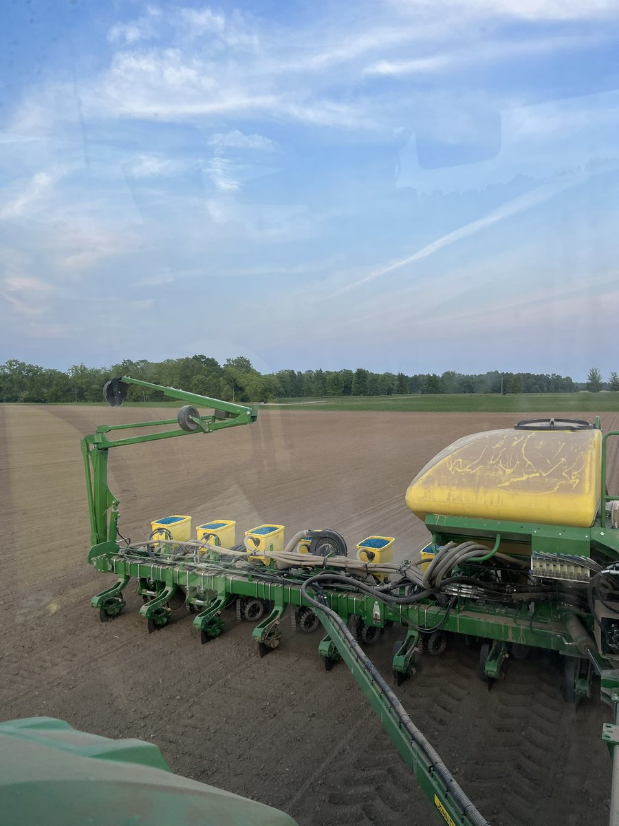 Cranberry beans going in tonight. Beautiful conditions, here’s to a good season! #ontag