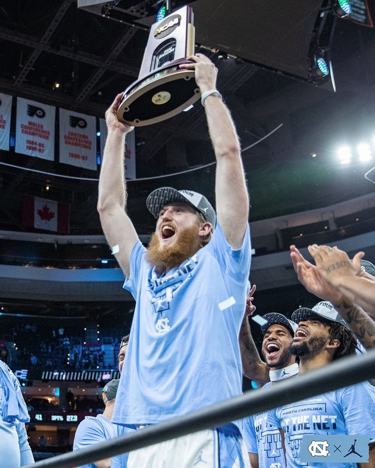 Carolina Legend @BradyManek #UNCommon #tarheels #GoHeels #ACC #CarolinaFamily #GDTBATH #uncbasketball #UNC #Carolina PHOTO COURTESY OF:  Unknown