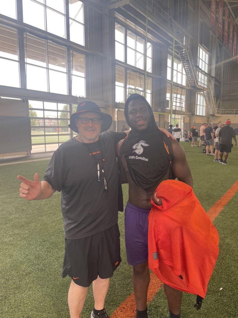 CjohnsonLonoke's tweet image. #AGTG After a great phone call with @Coach_Dickey I’m blessed to receive an offer from @CowboyFB. @CoachZAllen @CoachJohnson72 @LonokeFB