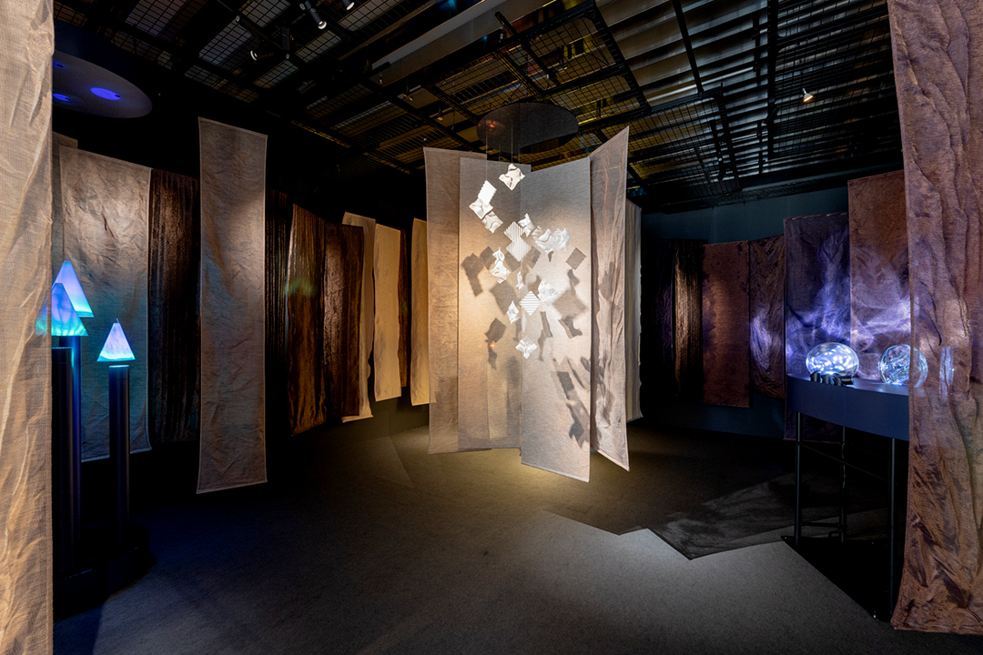 lexus_jpn's tweet image. 【INTERSECT BY LEXUS】
“五感をデザインする”アートインスタレーション「Kehai（気配）の森」。
レクサスデザイナーが作り上げた作品を一つ一つご紹介しています。作品と連動したドリンクに忍ばせた気配とは。
⇒ lexus.jp/brand/intersec…

#INTERSECT #INTERSECTBYLEXUS #アートインスタレーション