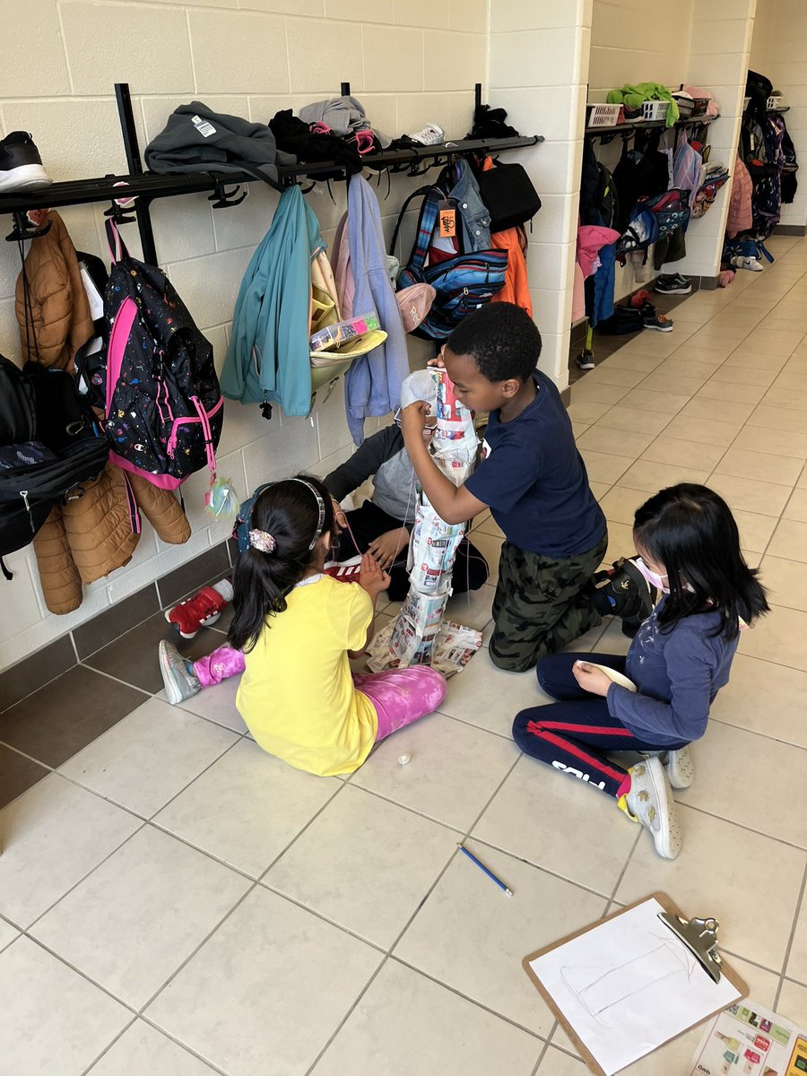 MsSavoie1's tweet photo. Students worked on a fun STEM challenge last week to build the tallest tower with only newspaper and tape! I loved how they all worked together and problem solved!! Great job 👍@SomersetPS https://t.co/qDMDjvAZpE