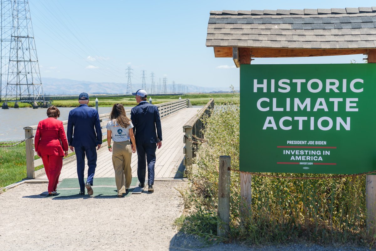 WhiteHouse46's tweet image. Over the past two years, more than 100 million Americans have been personally affected by an extreme weather event.

Today in California, President Biden announced new historic investments to make communities across our nation more climate-resilient.