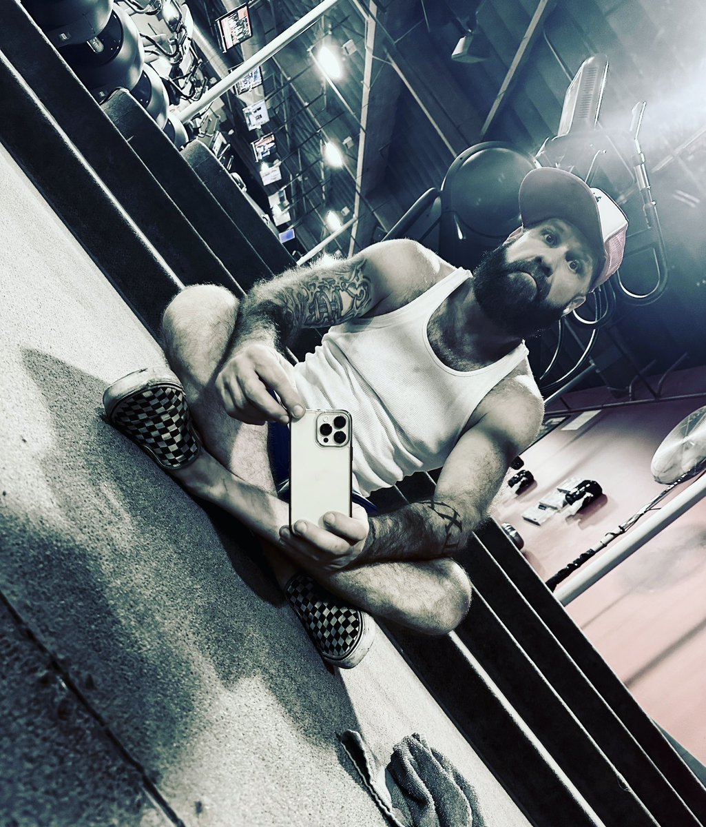 Clint! (@lorddaddyxxx) on Twitter photo 