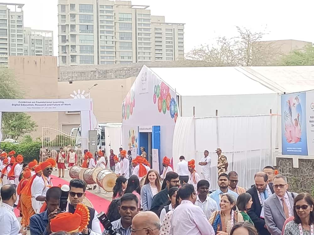 SchoolEduChd's tweet photo. @schooleduchd witnessed international guests on day 3 of #G20India #4thEdWG meet,at SPPU in Pune.
By presenting work at a global platform we are more committed to achieve our aim of giving the best learning experience to our students.
#G20Edu4all 
@EduMinOfIndia 
@PurvaGarg9 https://t.co/6FQhFygeZN