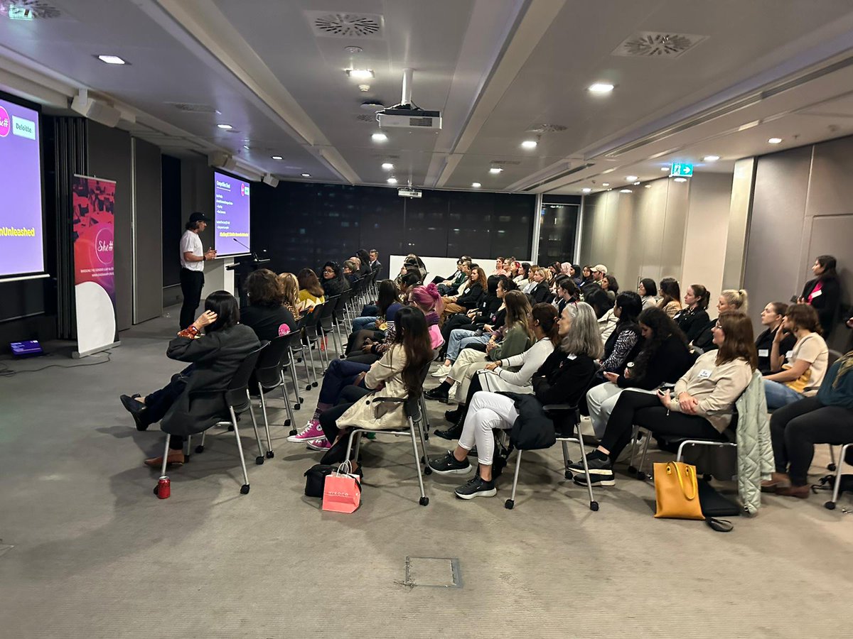 She# (She Sharp) tweet media