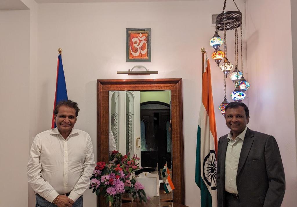 sureshpprabhu's tweet photo. Good to meet our dynamic Ambassador to the Czech Republic, Mr. Hemant Kotlewar, who promotes India with full vigor. It's nice to see several initiatives by our mission under his leadership to create an important bridge with stakeholders between our two countries https://t.co/4P7p4UHDCQ