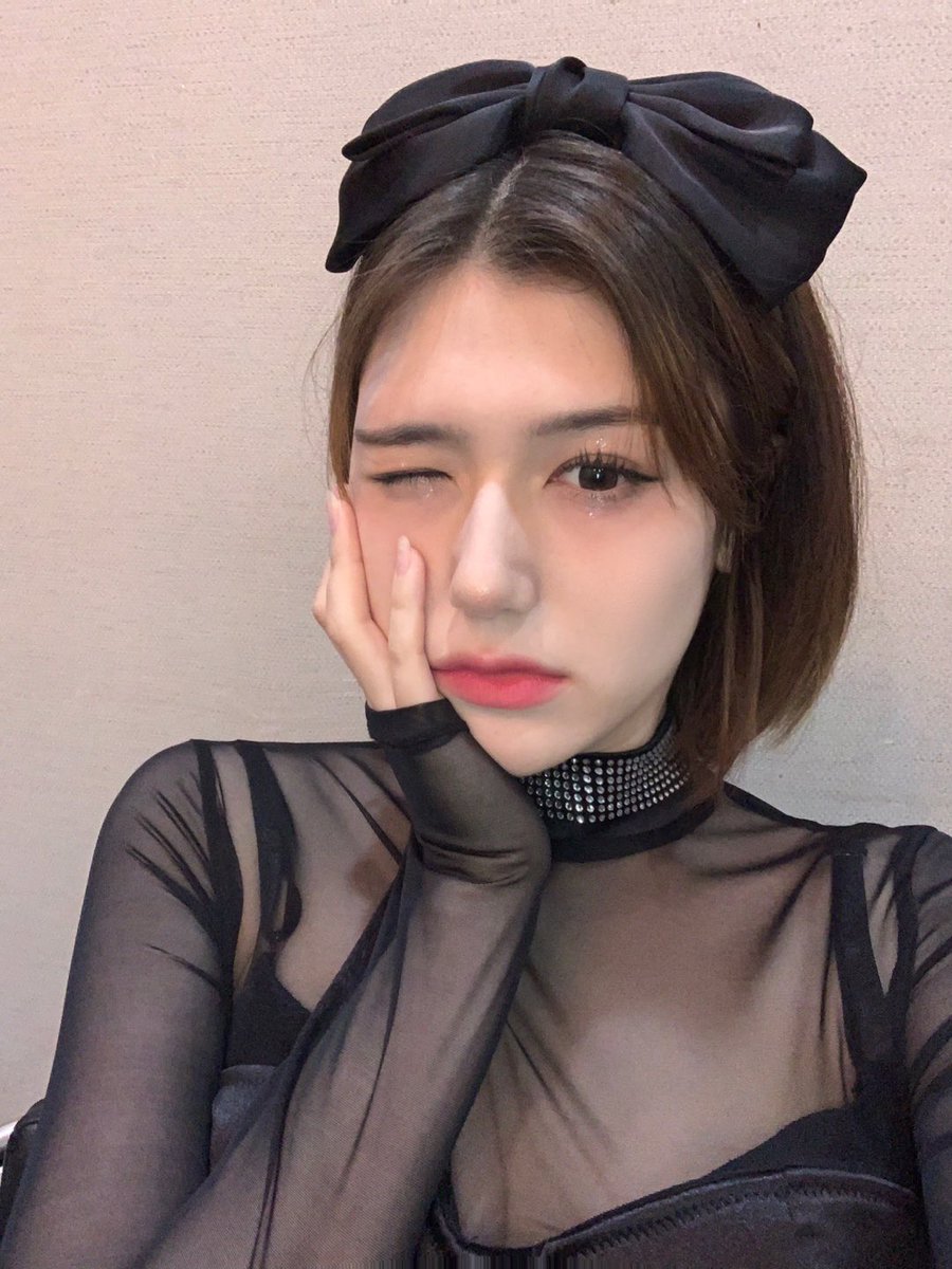 OfficialLcu's tweet photo. [#린아] 
오늘은 린아 데이 🫶 
.
.
.
#시크한아이들 #chicis #유희 #신디 
#로아 #lizent #리즈엔터 #컴백준비 https://t.co/nHLzzvWbFZ