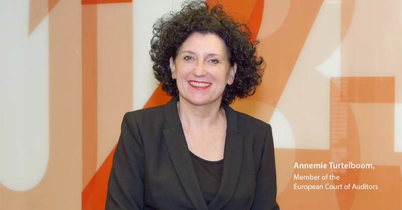 EUauditors's tweet photo. 🗨️“The EU must not end up in the same dependent position with batteries as it did with natural gas; its economic sovereignty is at stake. 

🇪🇺 is betting heavily on batteries, but it might have the weaker hand in the access to raw materials, attractiveness to investors &amp; costs.”