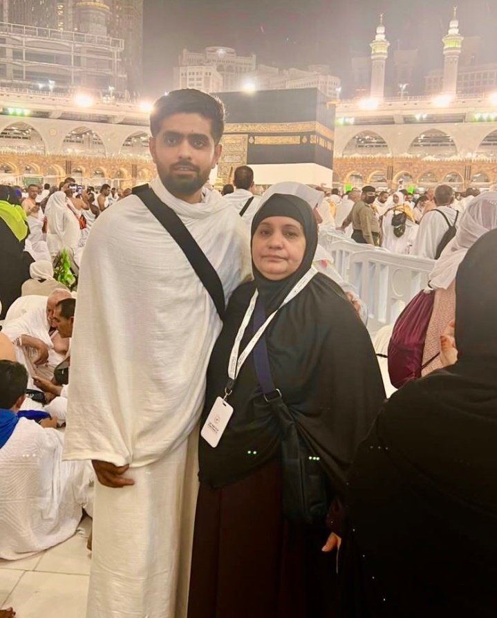 Babar Azam With His

M- Magnificent Lover 💕
O- Outstanding Compassionate 💕
T- Tendering Teacher 💕
H- Happy Sacrificer 💕
E- Eternally Supportive 💕
R- Reliable Listener 💕

So Beautiful😍💘 MASHALLAH💕🥀