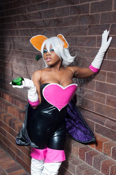 Bree The V. 📀's pics and videos - FzC95uUWcAEvd0g jpg:small