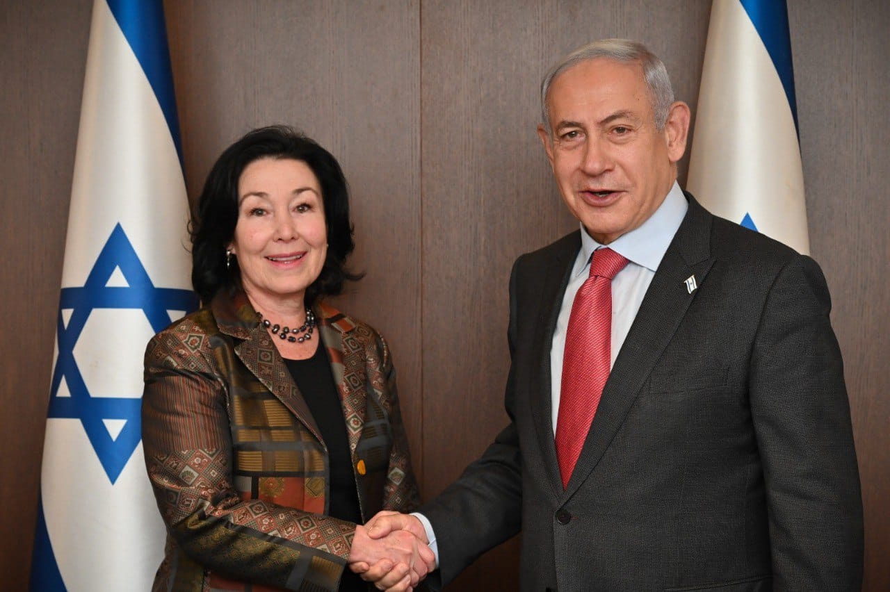 Prime Minister of Israel on X: Prime Minister Benjamin Netanyahu met  yesterday with @Oracle CEO Safra Catz. They discussed expanding Oracle's  activity, and increasing its investments, in Israel, as well as the