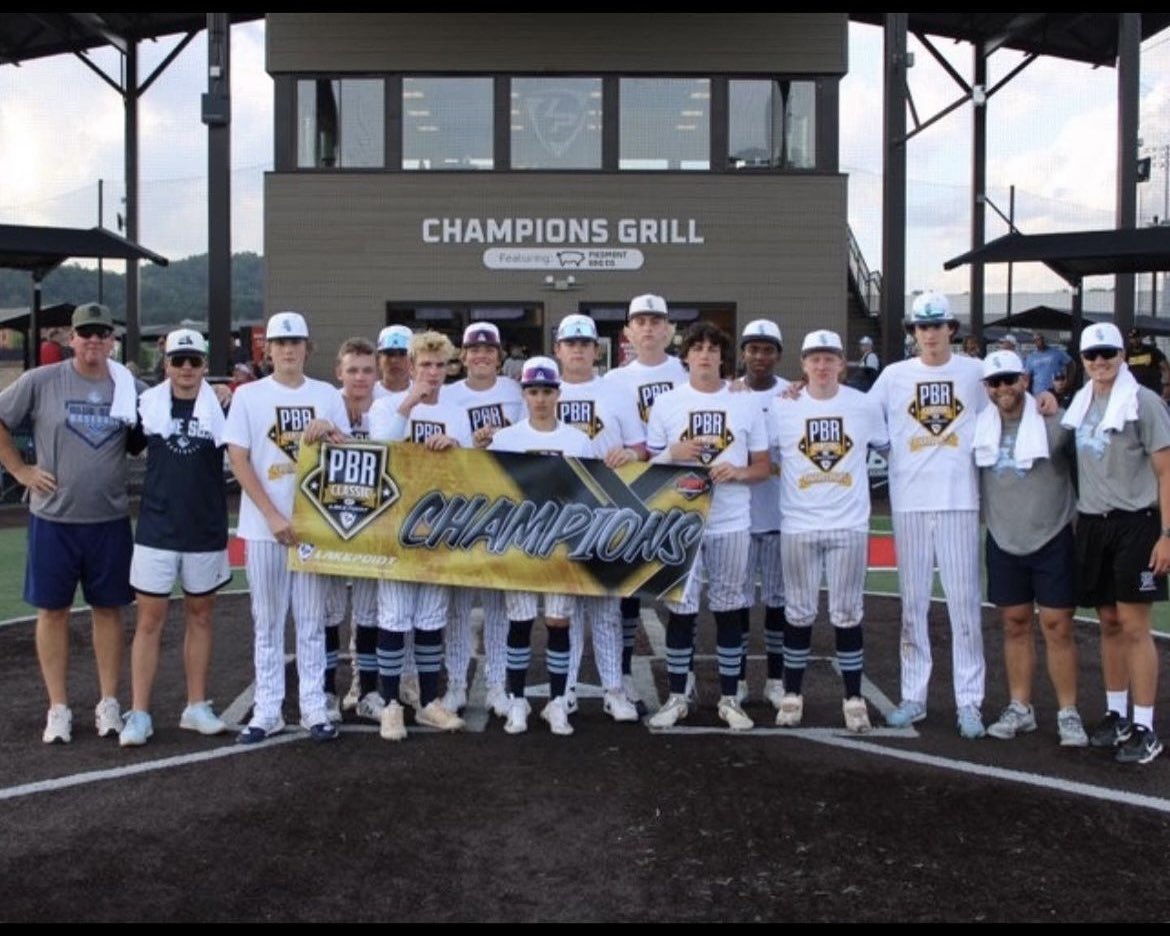 BlueSox win the #pbrclassic23 championship game 10-0 @JacksonBlack22 great on mound going 4ip 4k on 38 pitches @AsherGoodwin4 with 2 hits @Zackharv20 with 2 doubles @Jarrett_Scott13 with a 2B #earnit