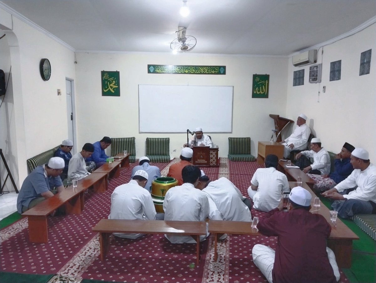 Taman Surga yang ada di bumi itu bernama Majelis Taklim <a href="/JadwalMajelis/">Majelis.info</a> <a href="/laduniid/">Media Komunitas Muslim</a> <a href="/Kec_Tebet/">Tebet Information</a> <a href="/laduniid/">Media Komunitas Muslim</a> <a href="/majelis_info/">Info Jadwal Majelis</a> #urbansufisme #sufikota